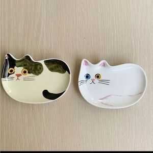 2 / Cat-Shaped Ceramic Dish Set - Black, White, Pink